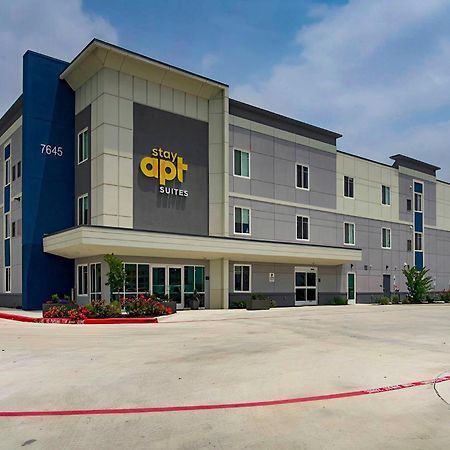 Stayapt Suites San Antonio-Randolph Live Oak Экстерьер фото
