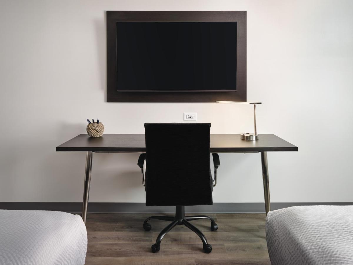 Stayapt Suites San Antonio-Randolph Live Oak Экстерьер фото